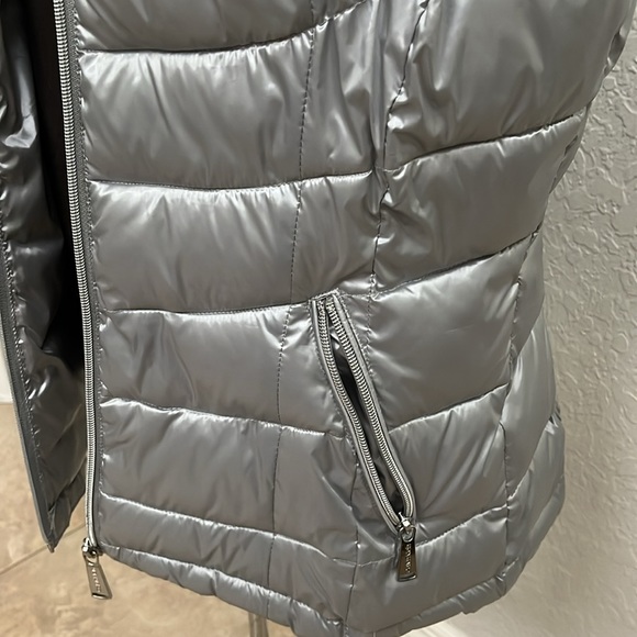 Calvin Klein Puffer Jacket size small - Picture 2 of 7